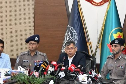 Home Minister Salahuddin AHmed addresses a meeting at the headquarters of Dhaka Metropolitan Police on Wednesday, March 4, 2026 - Photo by BSS
